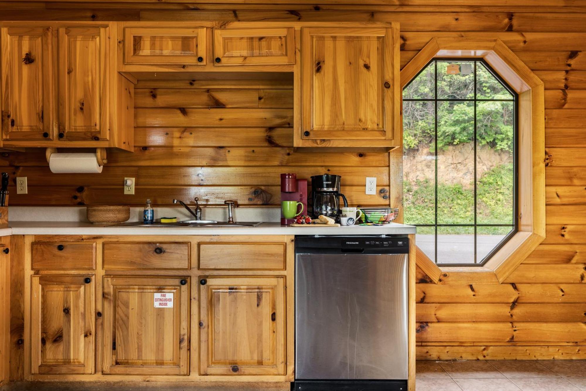 Elevista - Quaint&Private-Views-Hottub-Pooltable-Bears-3 Clubhouse Pools Villa Gatlinburg Exteriör bild